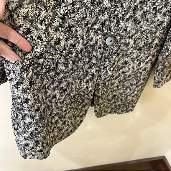 Casual Corner Vintage Long Blazer Black & Beige 3 Button Front Women’s Sz 10 - Picture 9 of 14